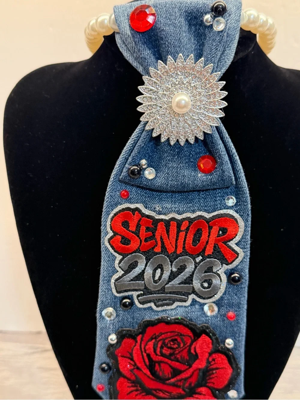 Handcrafted Denim 'Senior 2026' Tie Necklace with Red Rose Embroidery - Picture 7 of 13